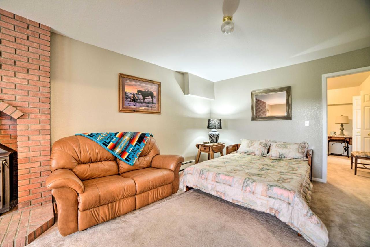 Walkout With Mtn View On Ranch Apartment *